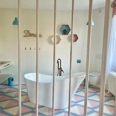 Aux Jolies Sources Bed & Breakfast 3*