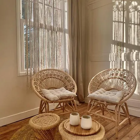Aux Jolies Sources Bed & Breakfast