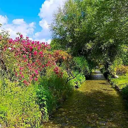 Aux Jolies Sources Bed & Breakfast Saint-Aubin-sur-Scie