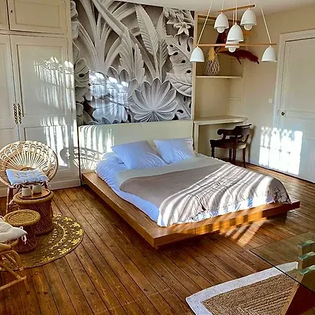Aux Jolies Sources Bed & Breakfast