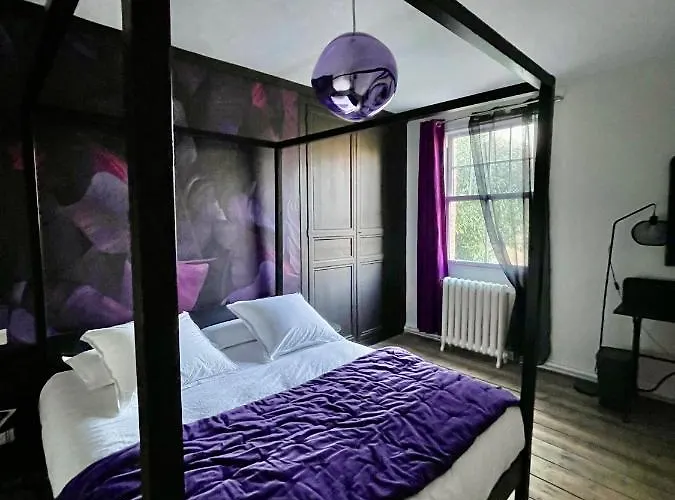 Aux Jolies Sources 3*